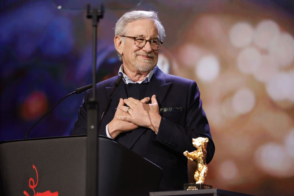 Стивен Спилберг получил почетного «Золотого медведя» Берлинского кинофестиваля 
